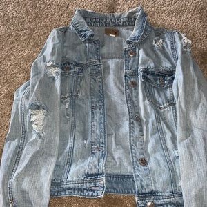 Size large women’s American eagle jean jacket